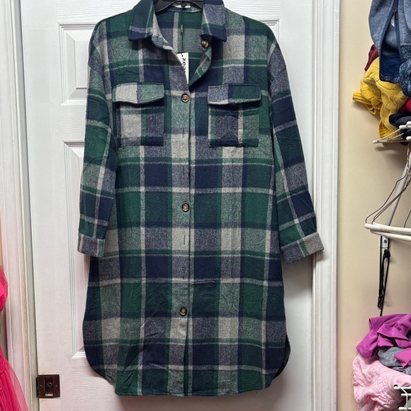 zeagoo Tops - Green and Blue Plaid Long Shacket Medium New